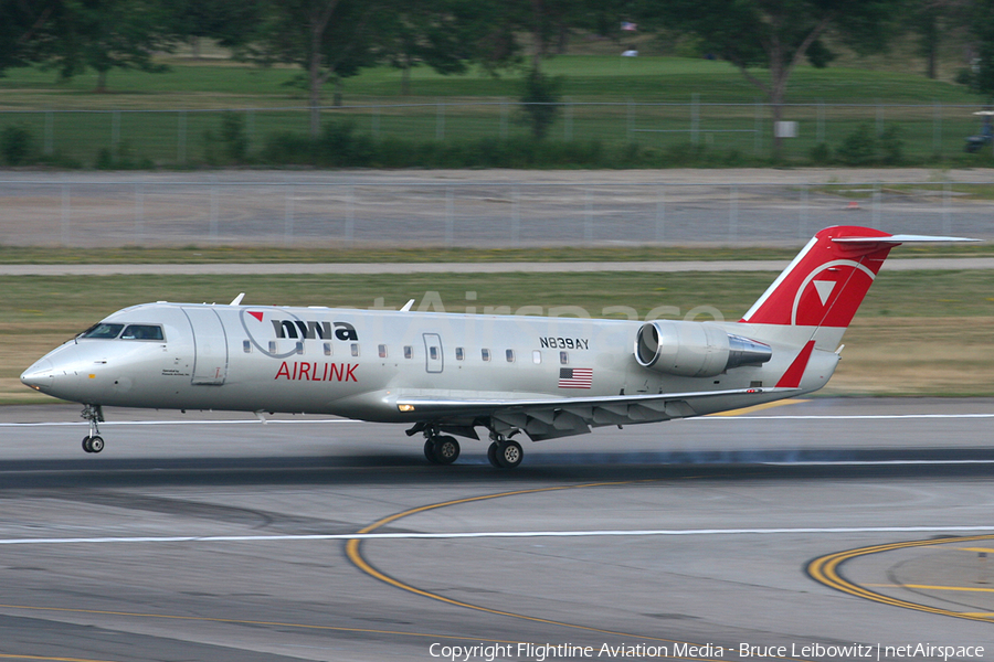 Northwest Airlink (Pinnacle Airlines) Bombardier CRJ-200LR (N839AY) | Photo 150741