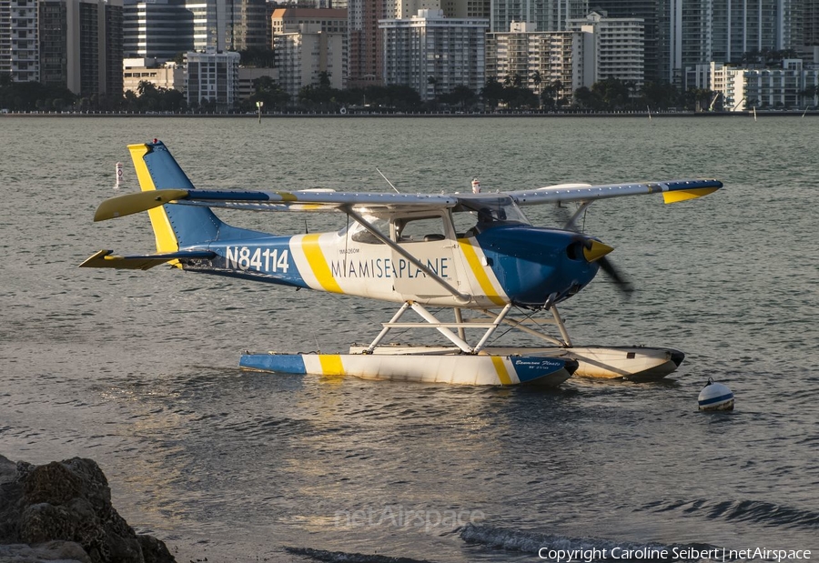 Miami Seaplanes Cessna 172K Skyhawk (N84114) | Photo 112950