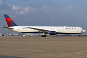 Delta Air Lines Boeing 767-432(ER) (N841MH) at  Atlanta - Hartsfield-Jackson International, United States