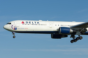 Delta Air Lines Boeing 767-432(ER) (N841MH) at  Barcelona - El Prat, Spain