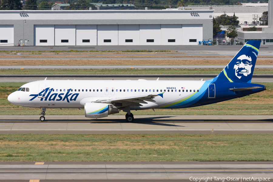 Alaska Airlines Airbus A320-214 (N841VA) | Photo 657088