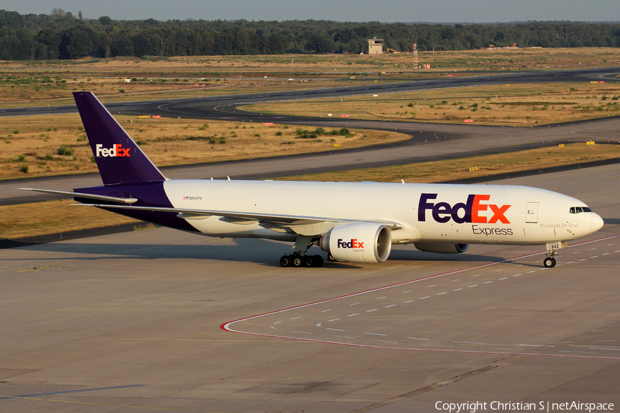 FedEx Boeing 777-FHT (N842FD) | Photo 260369