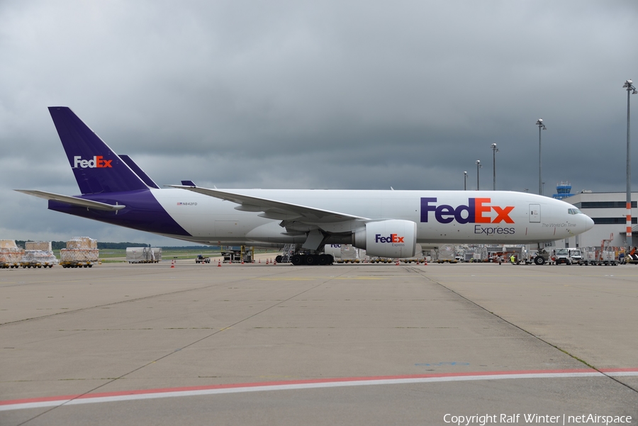 FedEx Boeing 777-FHT (N842FD) | Photo 304778