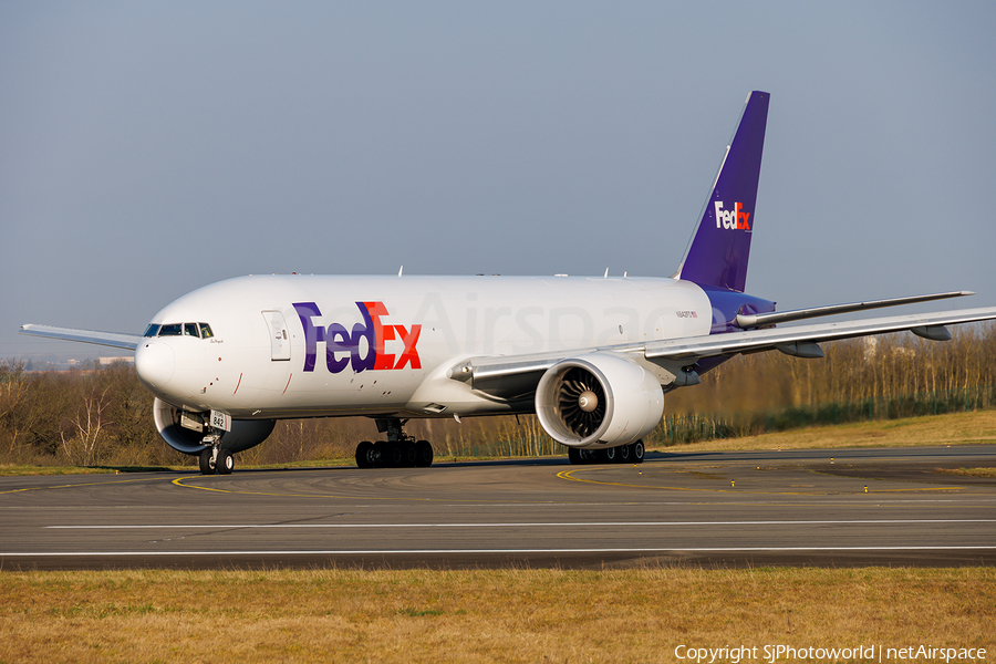 FedEx Boeing 777-FHT (N842FD) | Photo 667936