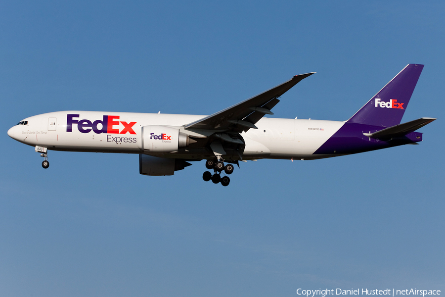 FedEx Boeing 777-FHT (N842FD) | Photo 476326