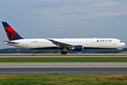 Delta Air Lines Boeing 767-432(ER) (N842MH) at  Atlanta - Hartsfield-Jackson International, United States