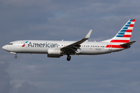 American Airlines Boeing 737-823 (N842NN) at  Miami - International, United States