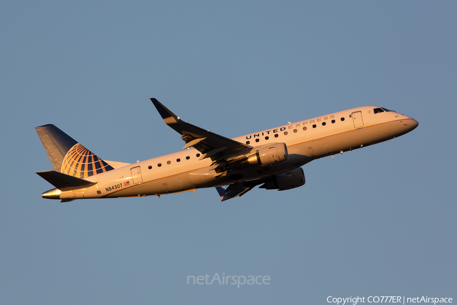 United Express (Mesa Airlines) Embraer ERJ-175LR (ERJ-170-200LR) (N84307) | Photo 153253