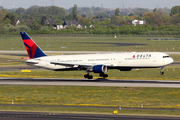 Delta Air Lines Boeing 767-432(ER) (N843MH) at  Dusseldorf - International, Germany