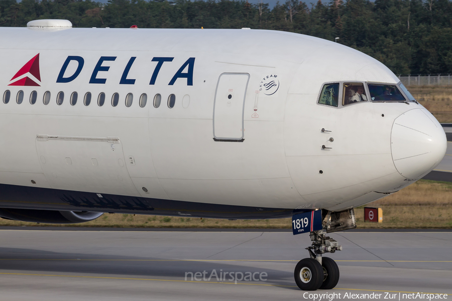 Delta Air Lines Boeing 767-432(ER) (N843MH) | Photo 125915