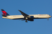 Delta Air Lines Boeing 767-432(ER) (N843MH) at  Madrid - Barajas, Spain