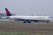 Delta Air Lines Boeing 767-432(ER) (N843MH) at  Stuttgart, Germany