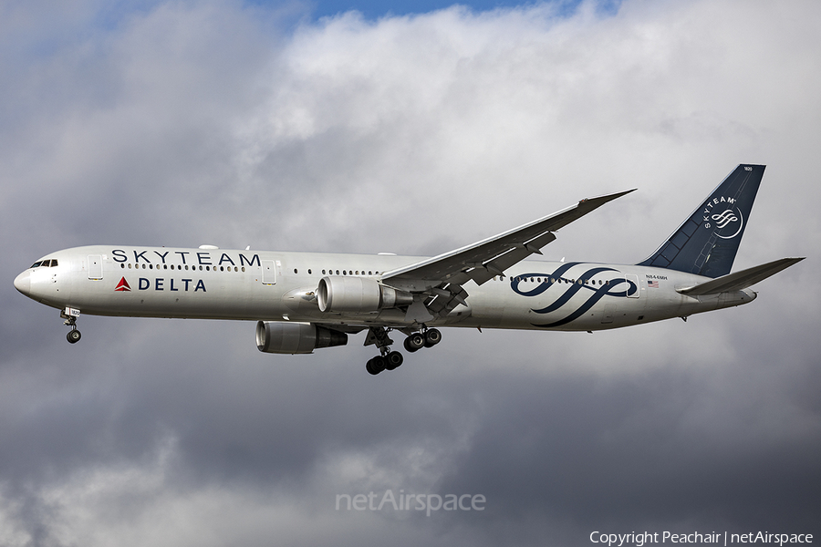 Delta Air Lines Boeing 767-432(ER) (N844MH) | Photo 372424