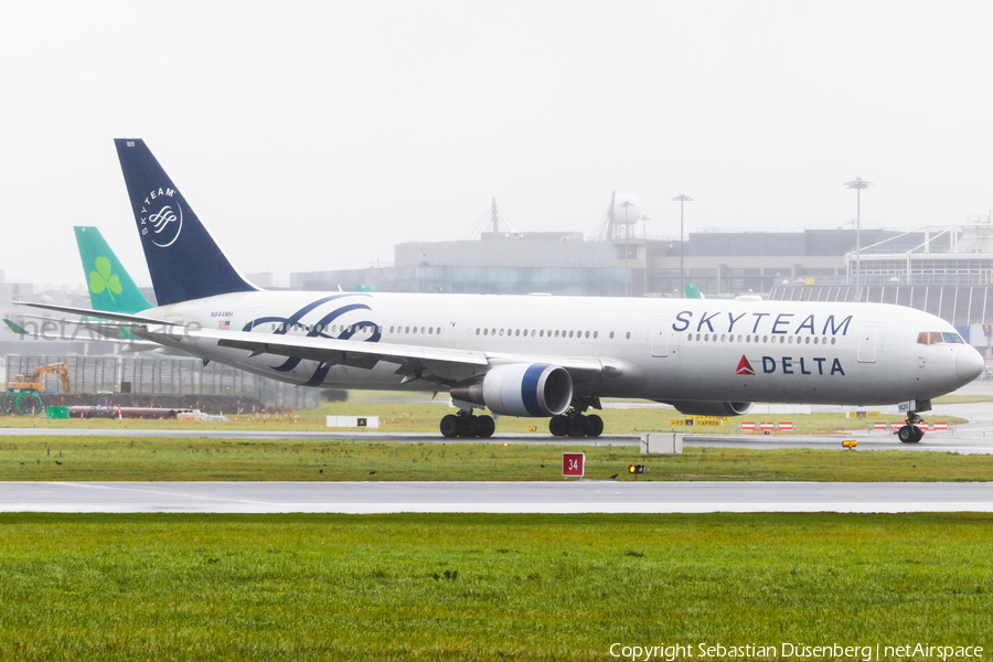 Delta Air Lines Boeing 767-432(ER) (N844MH) | Photo 290539