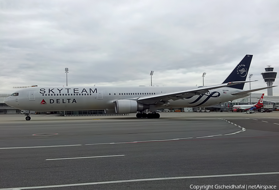Delta Air Lines Boeing 767-432(ER) (N844MH) | Photo 37049