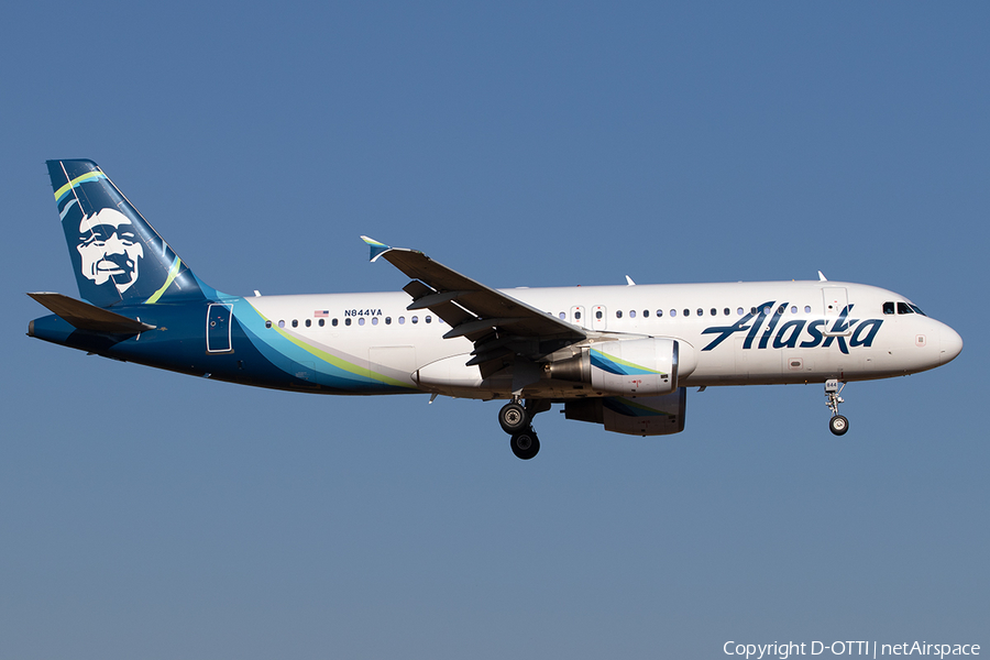 Alaska Airlines Airbus A320-214 (N844VA) | Photo 522241