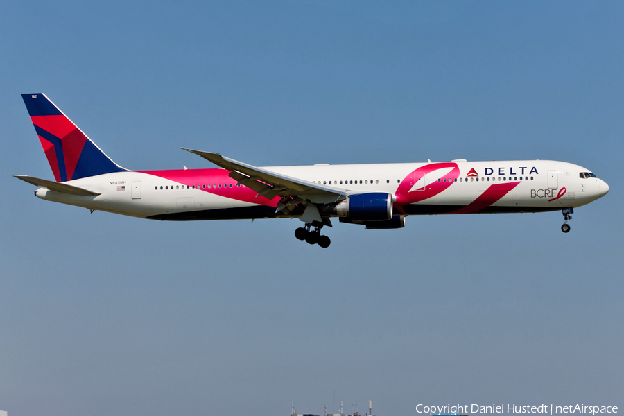 Delta Air Lines Boeing 767-432(ER) (N845MH) | Photo 491259