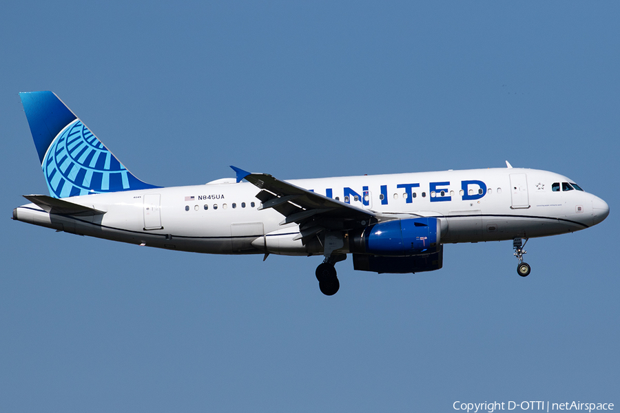 United Airlines Airbus A319-131 (N845UA) | Photo 601614