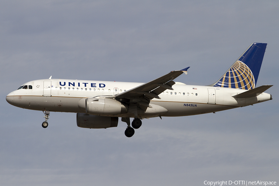 United Airlines Airbus A319-131 (N845UA) | Photo 469067