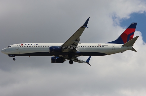 Delta Air Lines Boeing 737-932(ER) (N848DN) at  Tampa - International, United States
