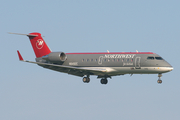 Northwest Airlink (Pinnacle Airlines) Bombardier CRJ-200ER (N8492C) at  Green Bay - Austin Straubel International, United States