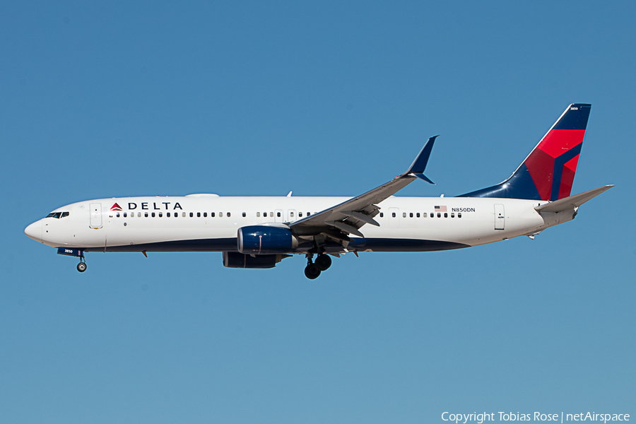 Delta Air Lines Boeing 737-932(ER) (N850DN) | Photo 275118