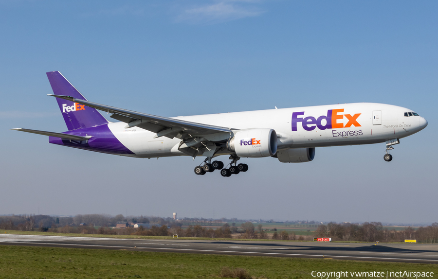 FedEx Boeing 777-FS2 (N851FD) | Photo 555407