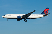 Delta Air Lines Airbus A330-223 (N851NW) at  London - Heathrow, United Kingdom