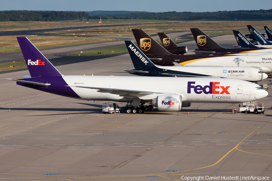 FedEx Boeing 777-FS2 (N852FD) | Photo 528481
