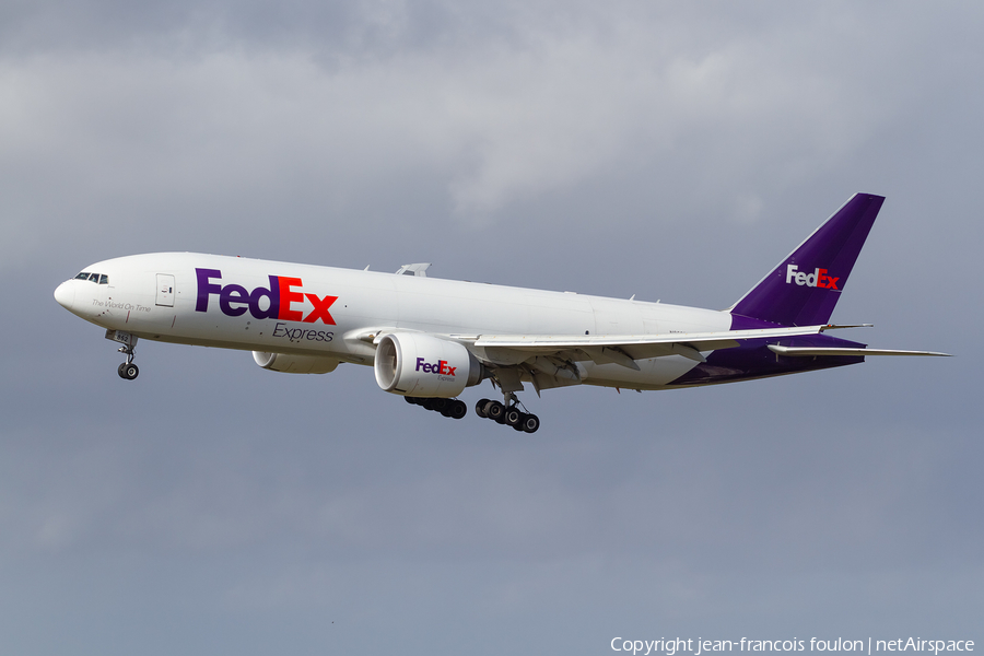 FedEx Boeing 777-FS2 (N852FD) | Photo 438328