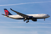 Delta Air Lines Airbus A330-223 (N852NW) at  London - Gatwick, United Kingdom