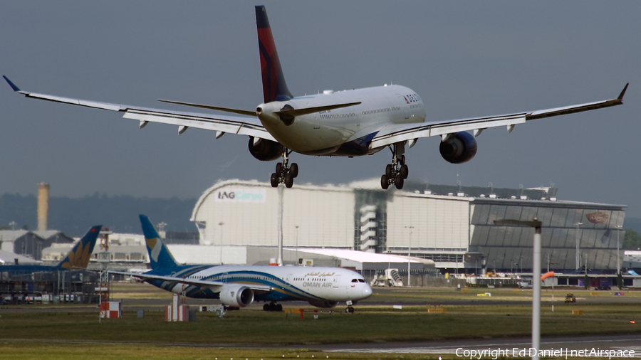 Delta Air Lines Airbus A330-223 (N852NW) | Photo 342885