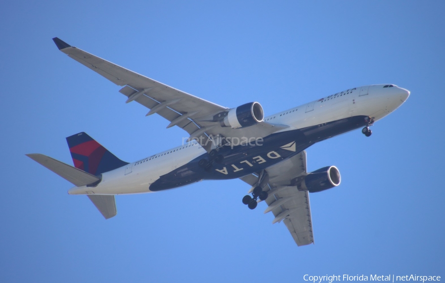 Delta Air Lines Airbus A330-223 (N852NW) | Photo 673233