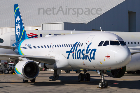 Alaska Airlines Airbus A320-214 (N852VA) at  Victorville - Southern California Logistics, United States