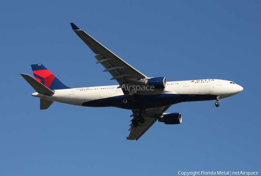 Delta Air Lines Airbus A330-223 (N853NW) | Photo 302383