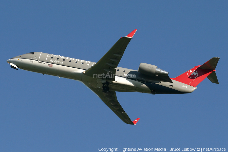 Northwest Airlink (Pinnacle Airlines) Bombardier CRJ-200ER (N8554A) | Photo 150908