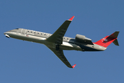 Northwest Airlink (Pinnacle Airlines) Bombardier CRJ-200ER (N8554A) at  Green Bay - Austin Straubel International, United States