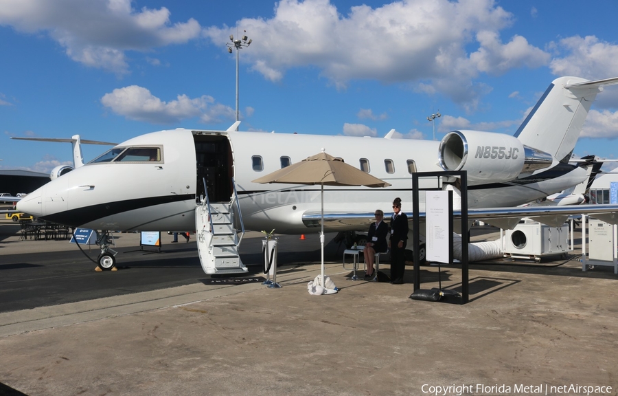 (Private) Bombardier CL-600-2B16 Challenger 605 (N855JC) | Photo 318801