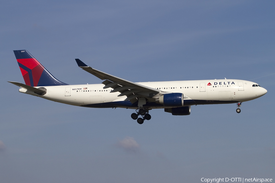 Delta Air Lines Airbus A330-223 (N857NW) | Photo 404391