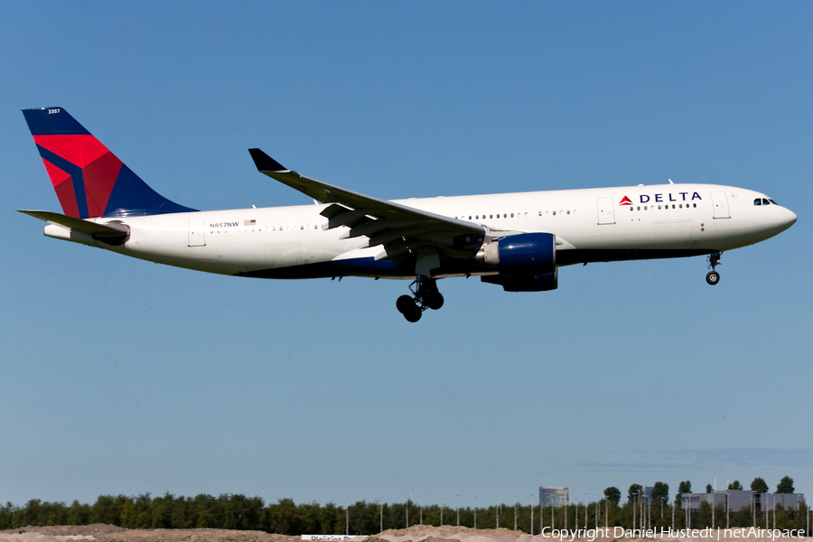 Delta Air Lines Airbus A330-223 (N857NW) | Photo 479224