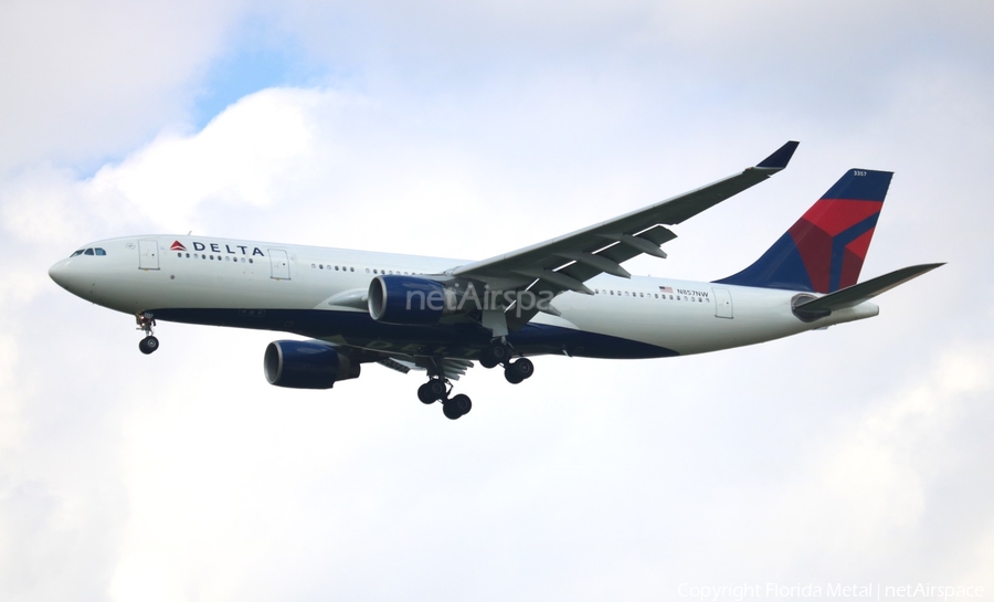 Delta Air Lines Airbus A330-223 (N857NW) | Photo 318875