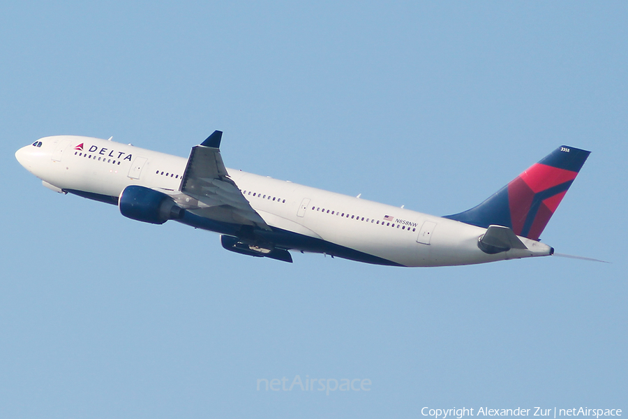Delta Air Lines Airbus A330-223 (N858NW) | Photo 433867