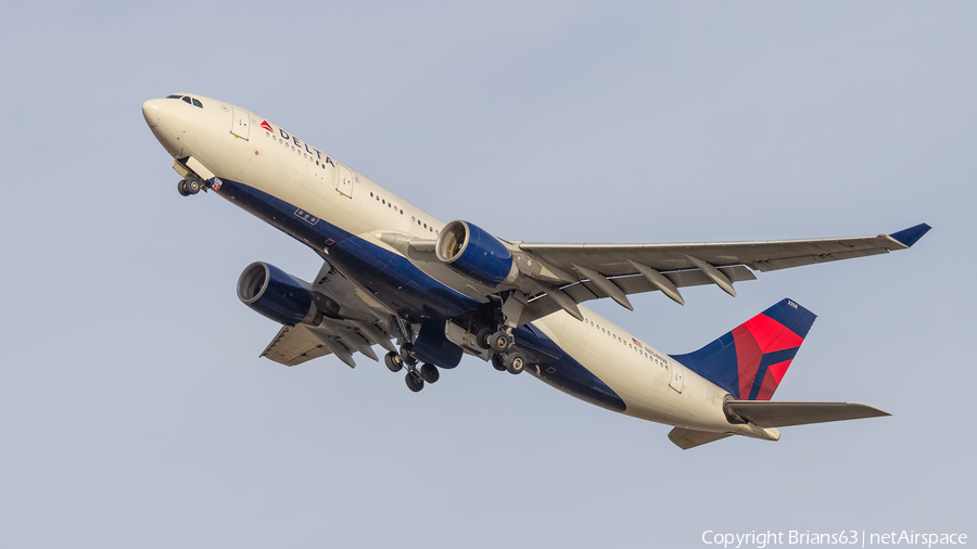 Delta Air Lines Airbus A330-223 (N858NW) | Photo 369864
