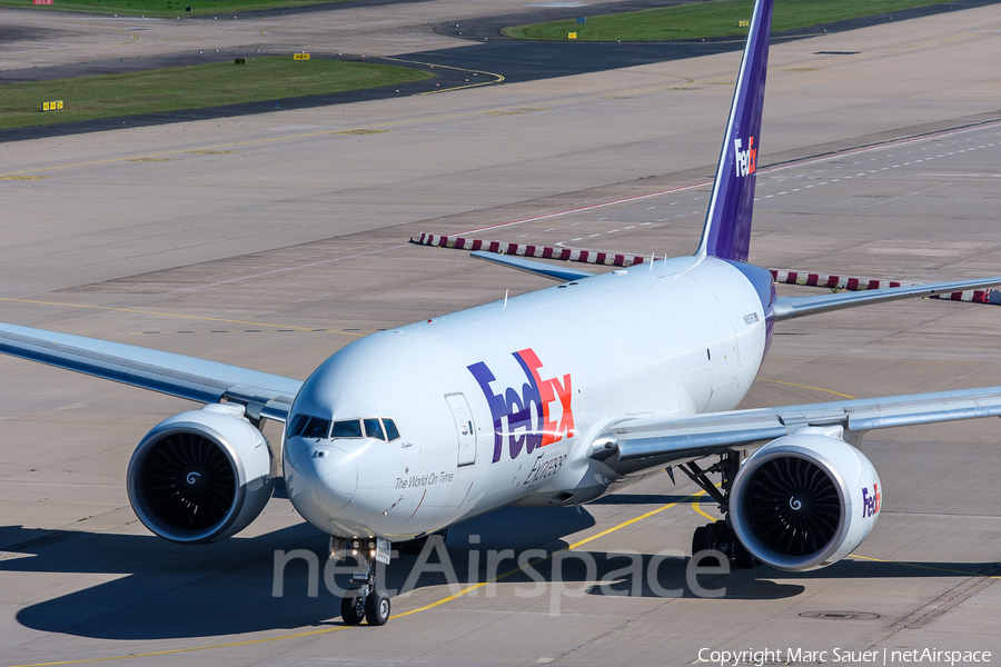 FedEx Boeing 777-FS2 (N860FD) | Photo 587771