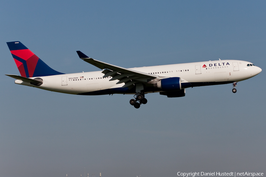 Delta Air Lines Airbus A330-223 (N860NW) | Photo 453246