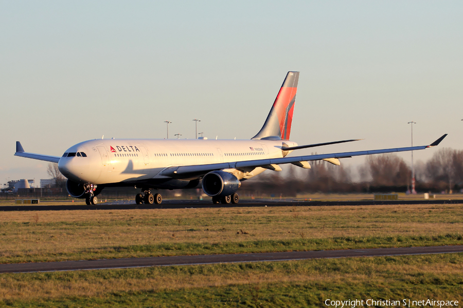 Delta Air Lines Airbus A330-223 (N860NW) | Photo 96349