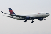 Delta Air Lines Airbus A330-223 (N860NW) at  London - Heathrow, United Kingdom