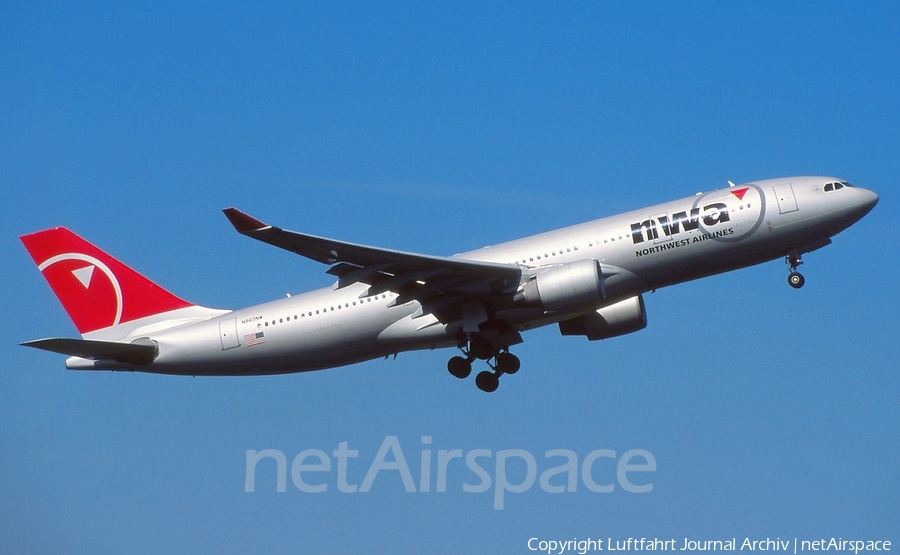 Northwest Airlines Airbus A330-223 (N860NW) | Photo 401847