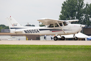 (Private) Cessna 172S Skyhawk SP (N860SA) at  Oshkosh - Wittman Regional, United States