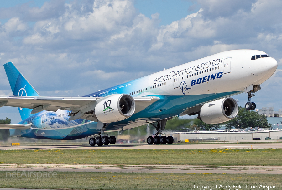 Boeing Company Boeing 777-212(ER) (N861BC) | Photo 519848